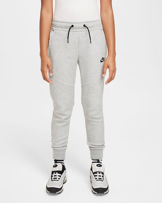 Nike Sportswear Tech Fleece (kids)